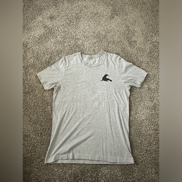 Urturt Men’s Shark Week Is Fake News T-Shirt Size Large - Picture 2 of 4